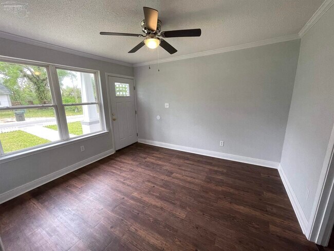 Foto del edificio - 805 Grandview St