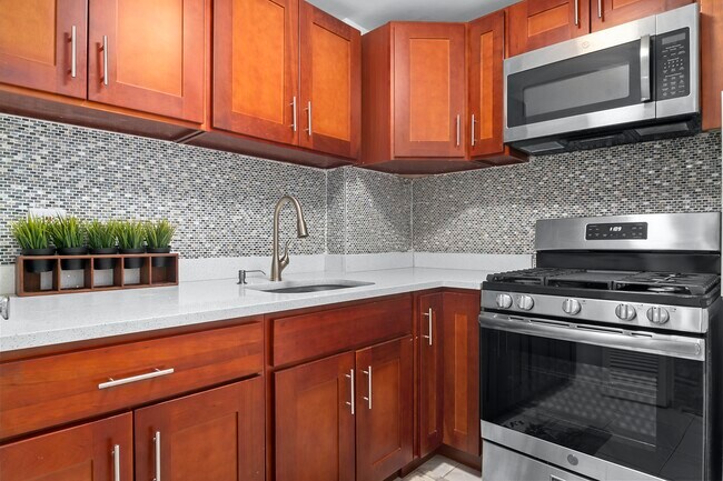 Foto del edificio - 31-41-31 73rd St