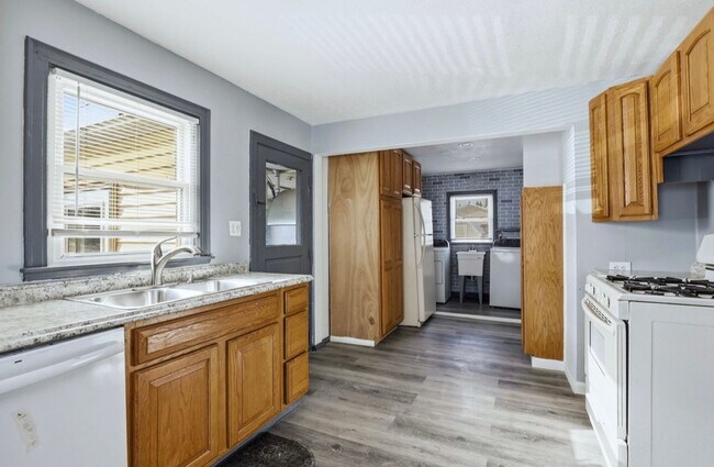 Foto del edificio - Beautiful 3 Bedroom Home – Carrollton Township