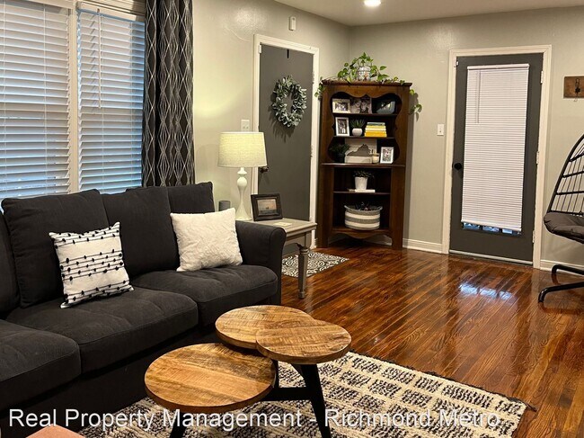 Building Photo - 3 br, 1.5 bath House - 1214 Starling Drive