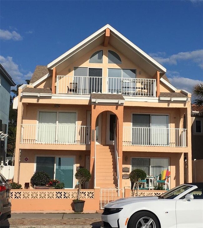 Building Photo - 1105 Gulf Way