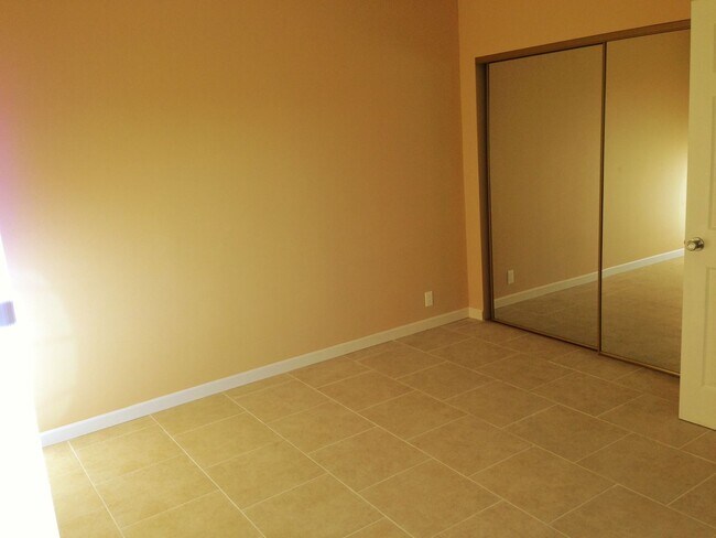 Foto del edificio - 3412-3414 W Victory Blvd.