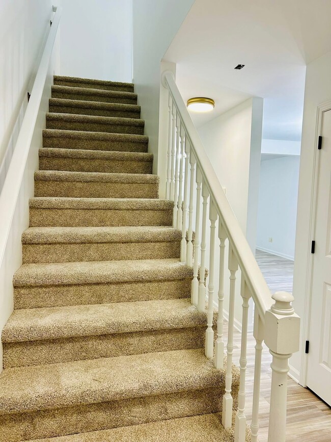 Foto del edificio - 3235 White Oak Ct