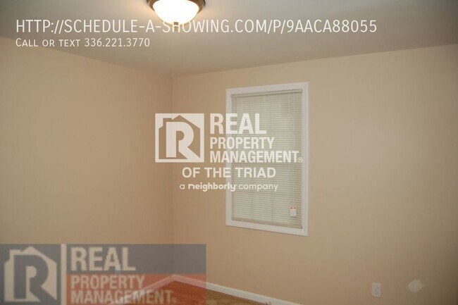 Foto del edificio - Charming Greensboro 2BD/1BA Home