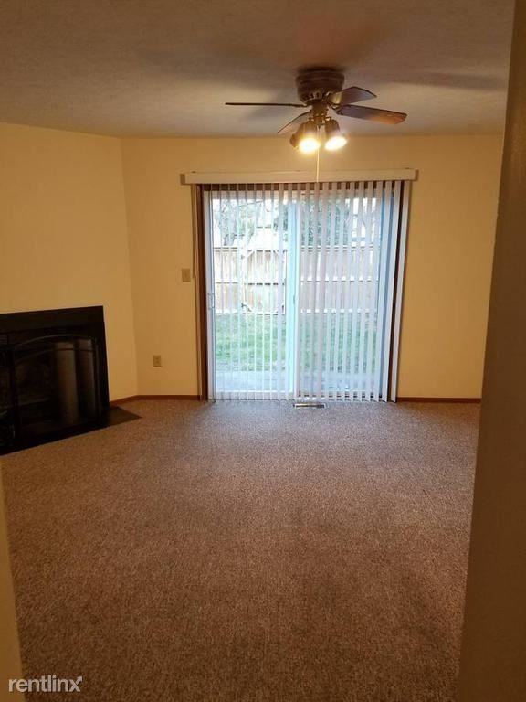 Building Photo - 2 br, 2.5 bath Townhome - 792 Crofton Cir