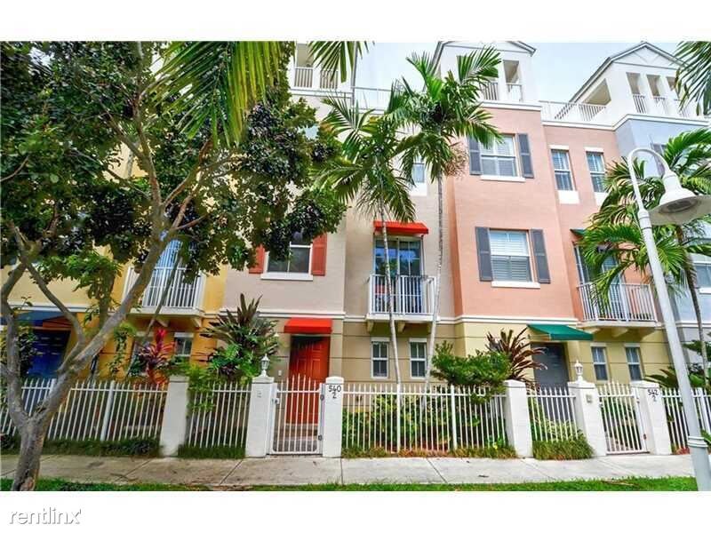Foto principal - 540 NE 7th Ave