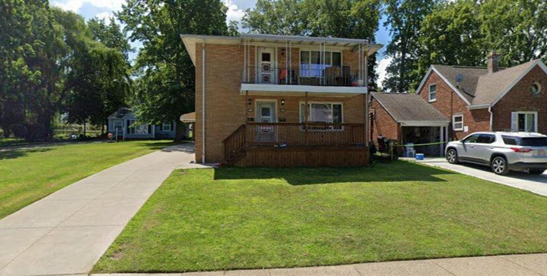 6311 Theota Ave Parma, OH 44129 – photo 1