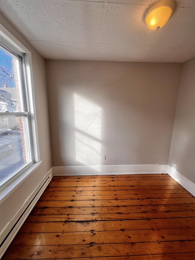 Foto del edificio - 9 School St