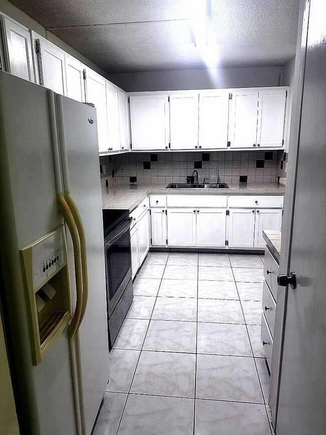 Photo - 14840 Naranja Lakes Blvd - C1M Apartment