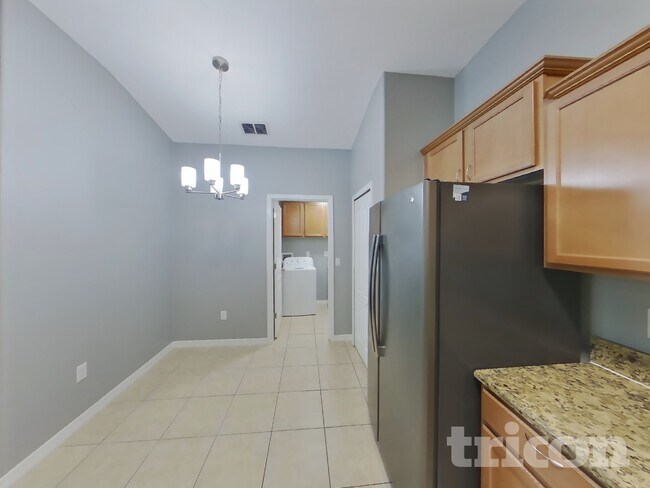 Foto del edificio - 364 Winthrop Dr