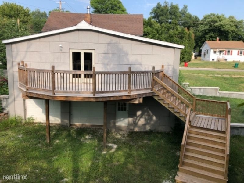 Building Photo - 3 br, 1 bath House - 303 s 11th st
