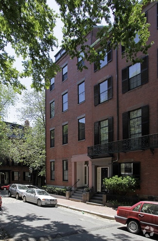 Building Photo - 2 Louisburg Sq Unit #4/5