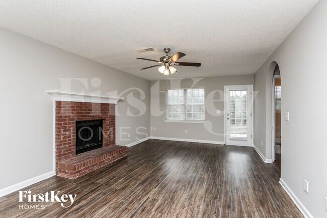Foto del edificio - 874 Hampton Valley Ct