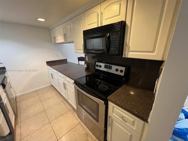 Building Photo - 1900 N Congress Ave