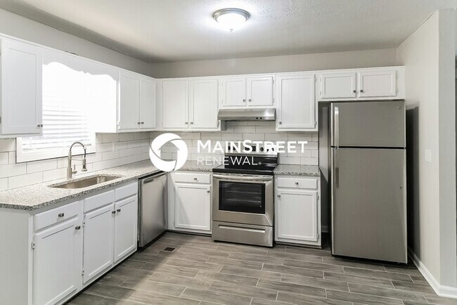 Foto del edificio - 3 Bedroom Pet-Friendly Home in Douglasville, GA with Main Street Renewal