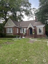 Building Photo - 1721 St Elmo Dr