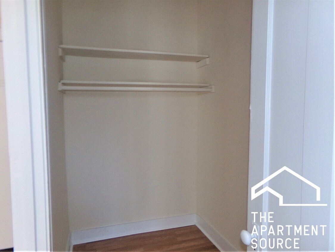 Foto del edificio - 6916 N Lakewood Ave