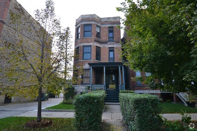Building Photo - 3614 N Bosworth Ave