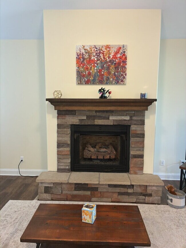 Foto del edificio - "Charming 3-Bedroom Home with 2 Full Baths in Greenville's Forest Ridge!"
