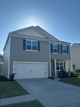 Building Photo - 22 Cedar View Cir