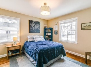 Foto del edificio - 917 Lombard Ave