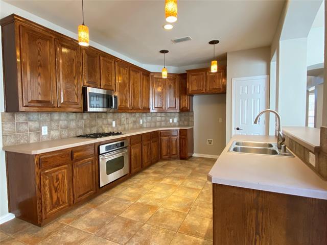 Foto del edificio - 15861 Twin Cove Dr