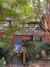 Building Photo - Rustic 2 Bedroom Condo in Convenient Location