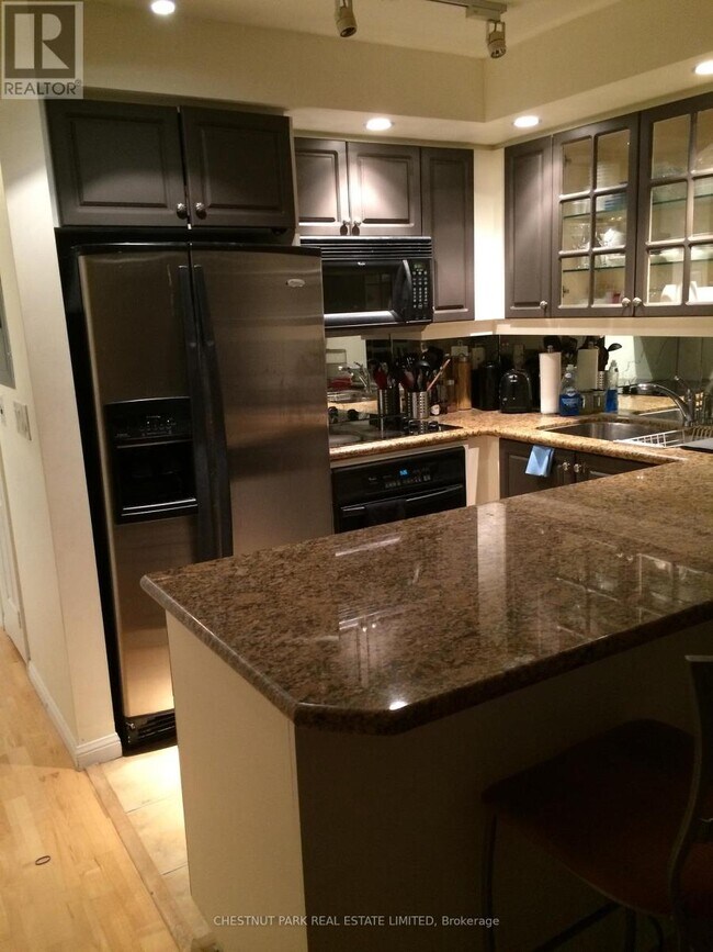 Photo du bâtiment - 140 Simcoe St