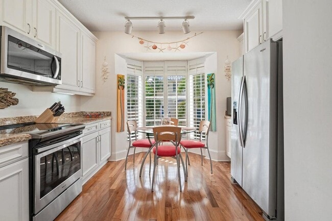 Photo - 464 Juno Dunes Way House