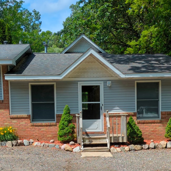 Building Photo - 11347 Ford Road