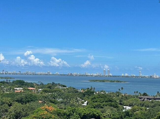 Building Photo - 4250 Biscayne Blvd