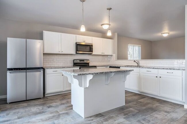Building Photo - 4075 Spring Hue Ln