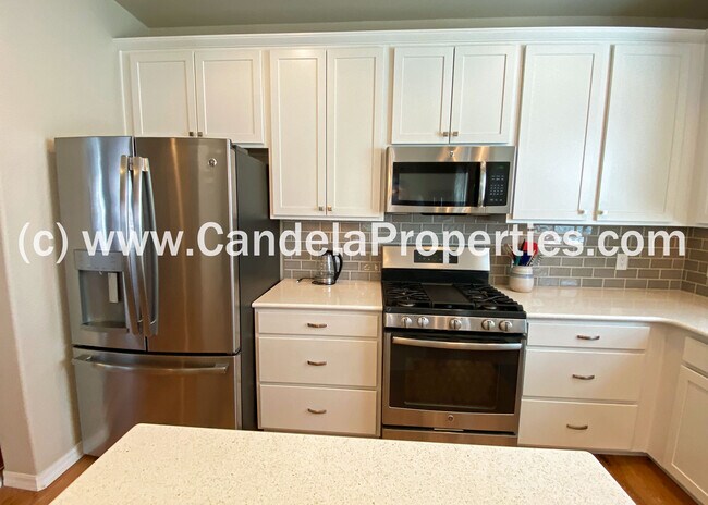 Building Photo - 8853 White Prairie Vw