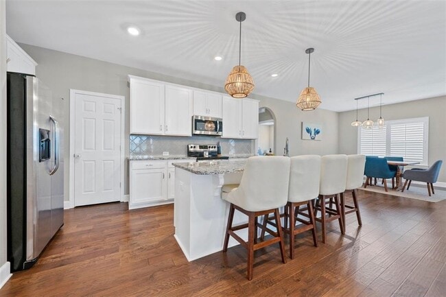 Building Photo - 7182 Hilliard Cir