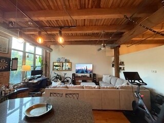 Foto del edificio - 2111 W Churchill St