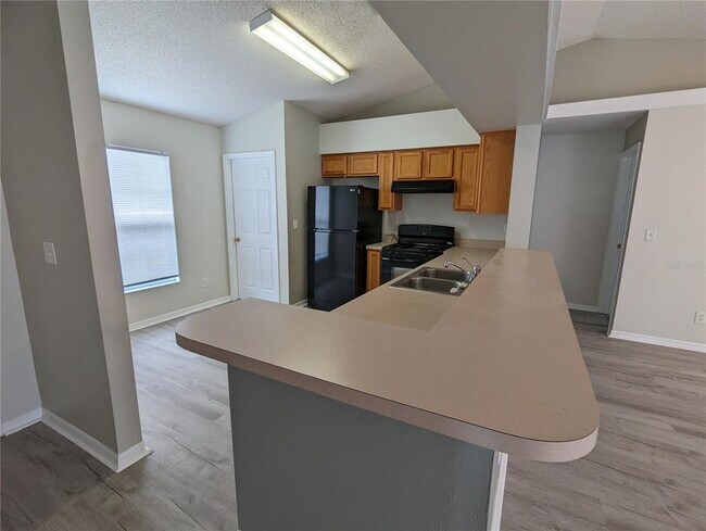 Building Photo - 13145 Pinyon Dr