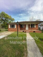 Building Photo - 3728 Hickory Ave SW