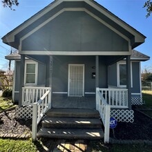 Building Photo - 3917 Kashmere St