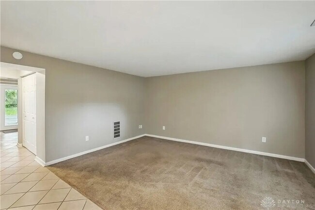 Building Photo - Charming 2BR Condo in Hart of Centerville