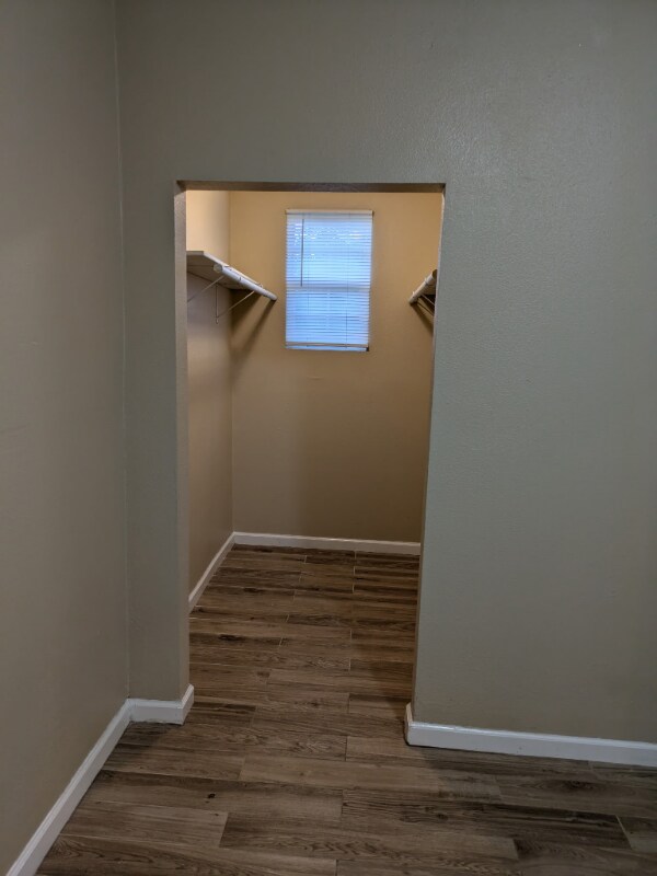 Foto del edificio - 9335 Greens Rd