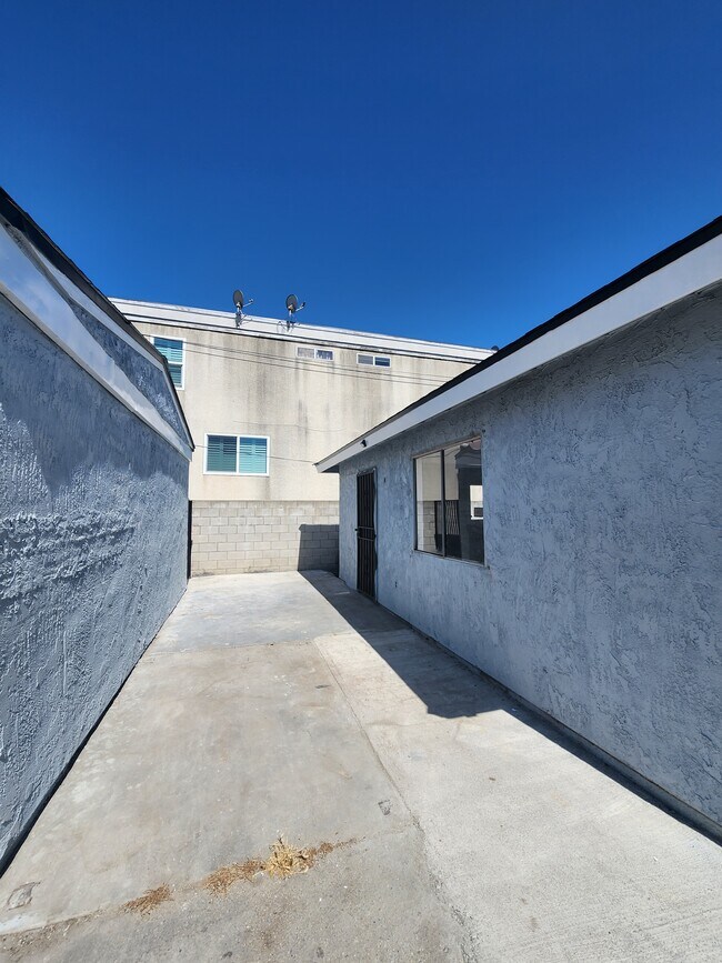 Foto del edificio - 1450 W 146th St