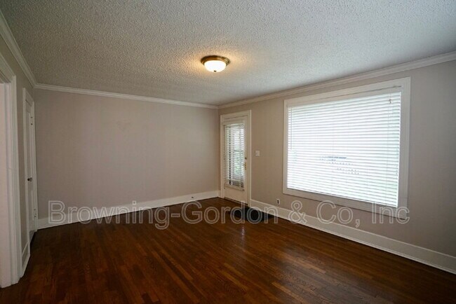 Foto del edificio - 1302 Caldwell Ave