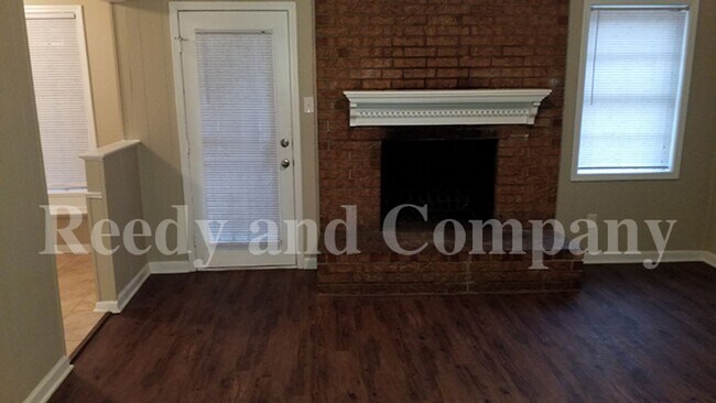 Building Photo - 4236 Rosewind Cir