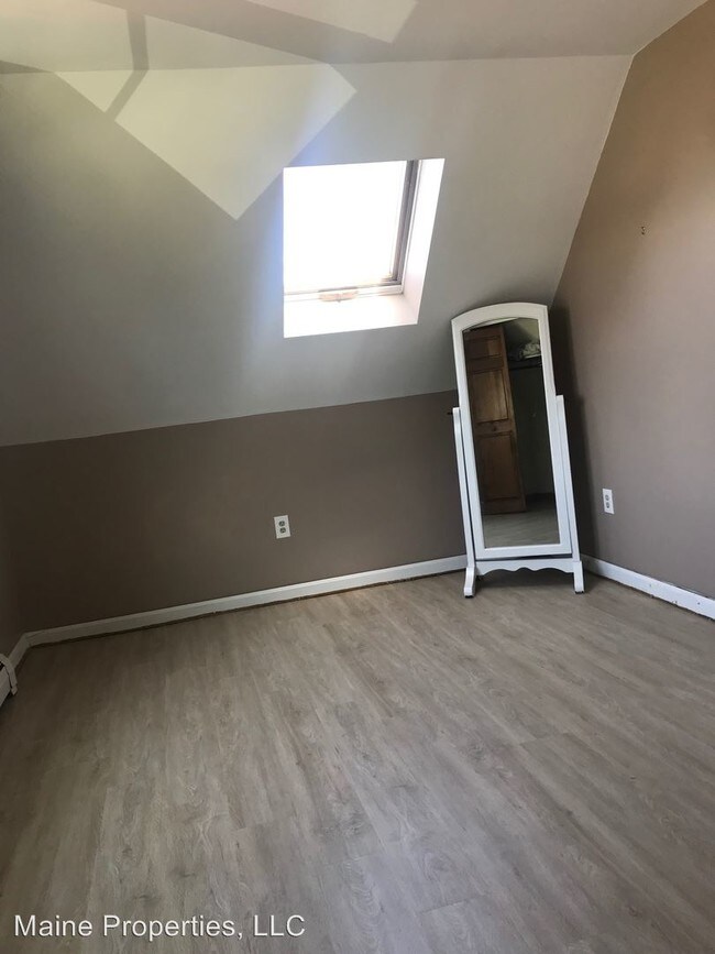 Building Photo - 1 br, 1 bath House - 77 Winding Way
