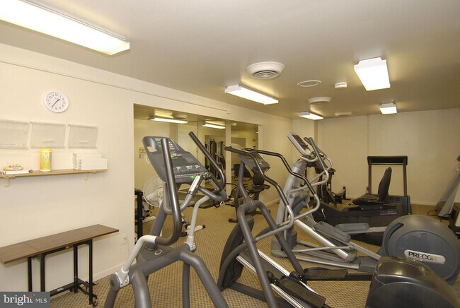 Foto del edificio - 4620 N Park Ave