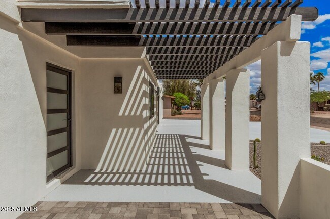 Foto del edificio - 6712 E Pershing Ave