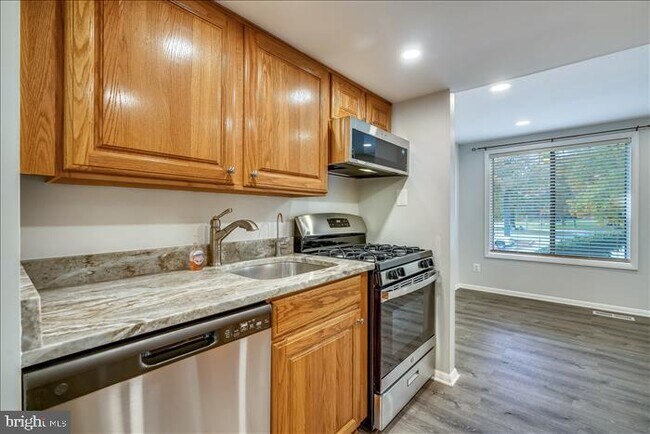 Foto del edificio - 8993 Watchlight Ct