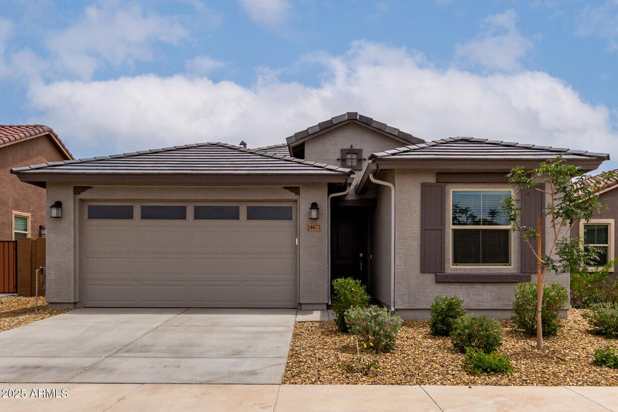 Foto principal - 24671 N 170th Dr