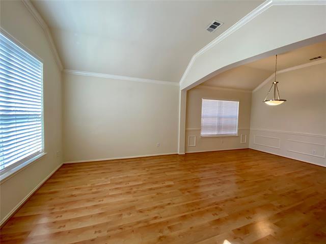 Foto del edificio - 1420 Hudspeth Dr