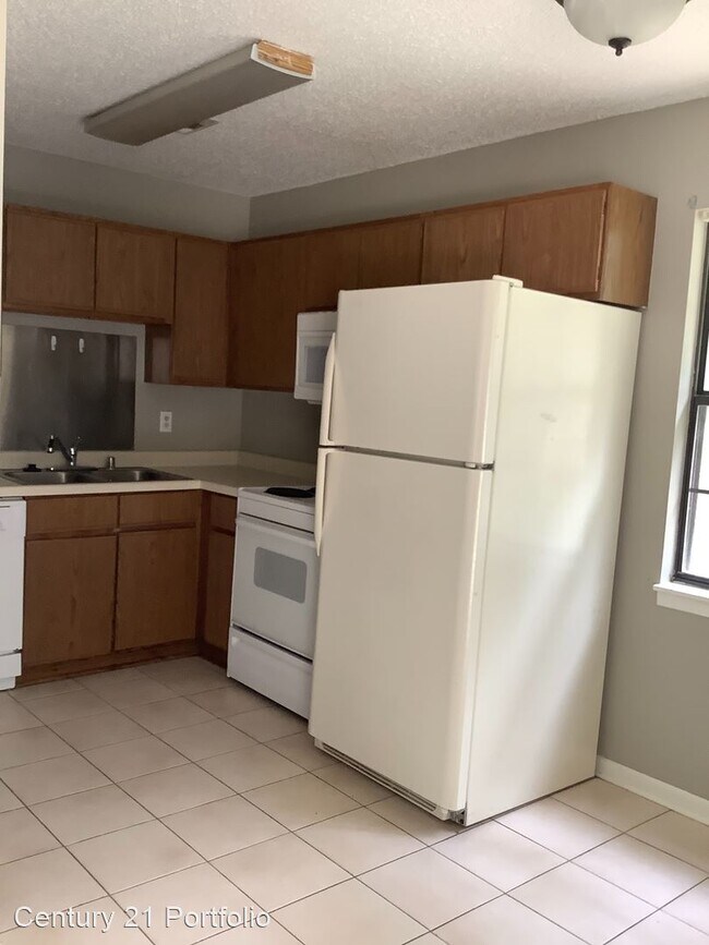 Foto del edificio - 2 br, 1 bath House - 4300 Timberlake